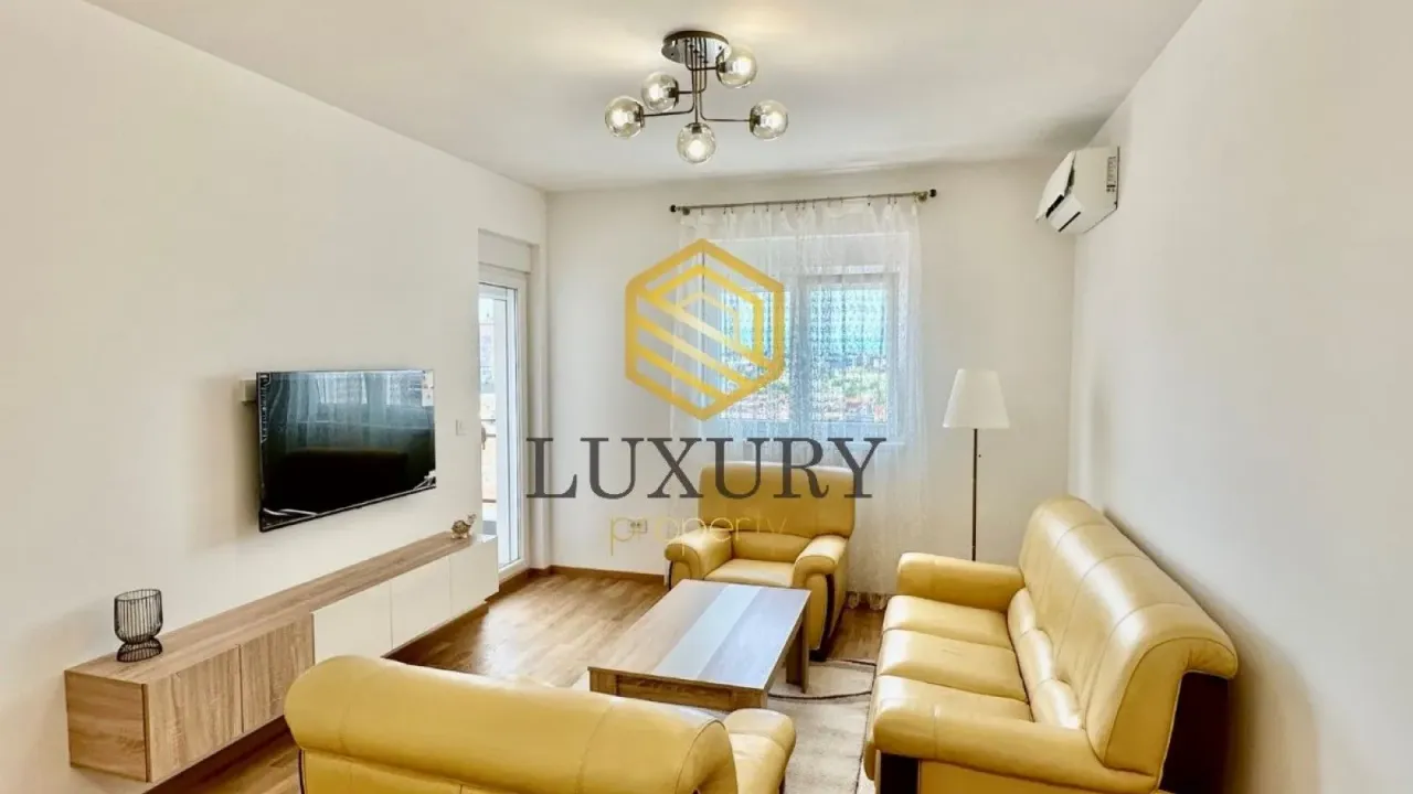 Izdavanje, jednosoban stan, 47m², Stari Aerodrom, Podgorica