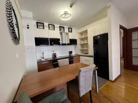 Izdavanje, dvosoban stan, 74m², City Kvart, Podgorica - image 10