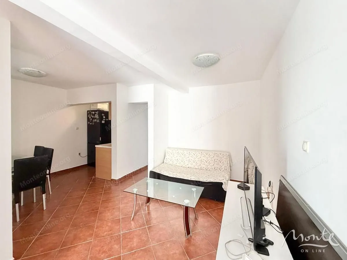 Sale, one bedroom apartment, 69m², Muo, Kotor