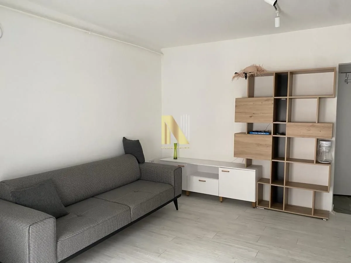 Prodaja, jednosoban stan, 35m², Adamovićevo Naselje, Novi Sad Sve Podlokacije