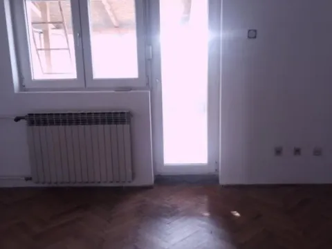 Prodaja, kuća, 250m², Zemun Sve Podlokacije, Beograd - image 9