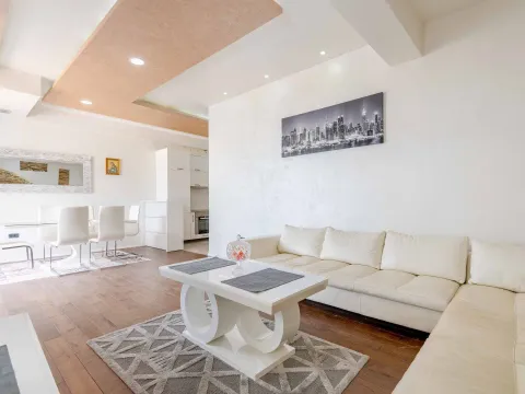 Prodaja, dvosoban stan, 94m², Budva, Crna Gora - image 4