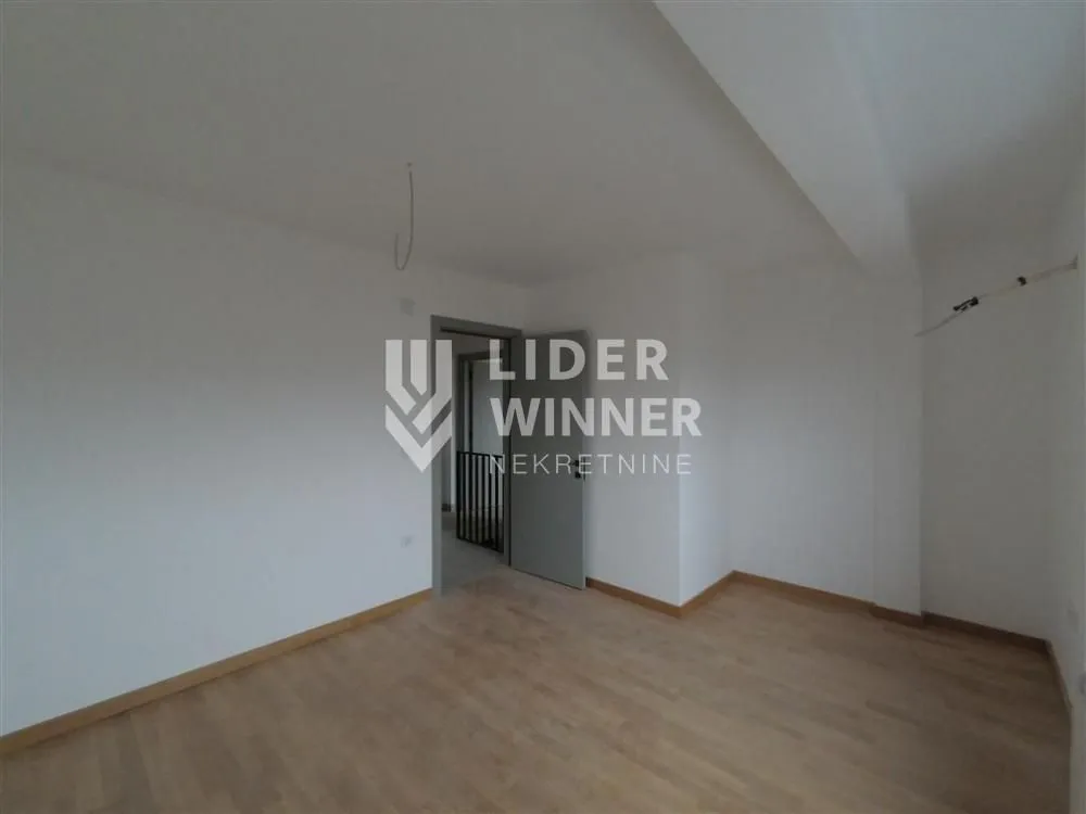 Sale, apartment, 143m², Autokomanda, Voždovac Sve Podlokacije