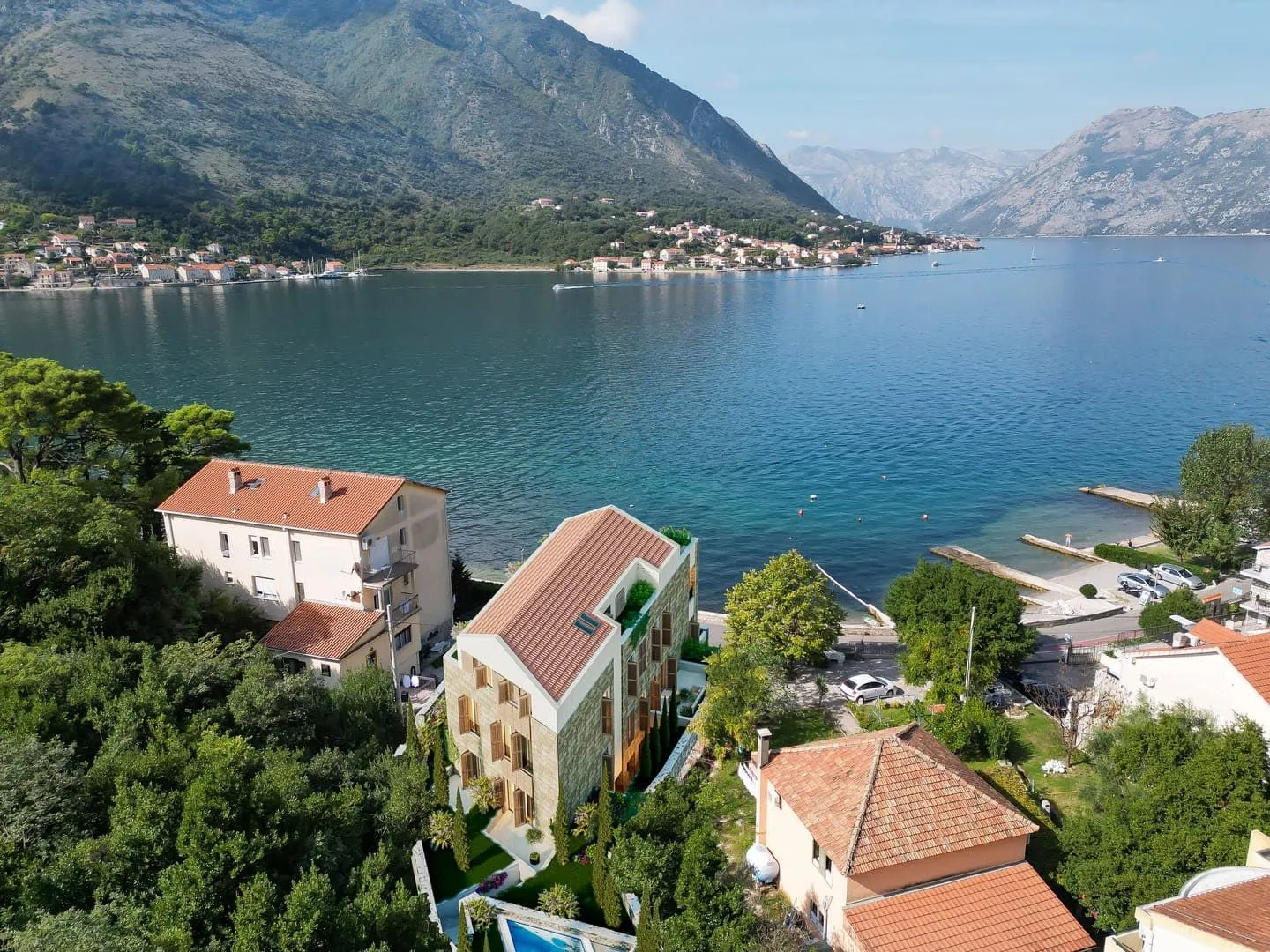 Prodaja, trosoban stan, 121m², Dobrota, Kotor