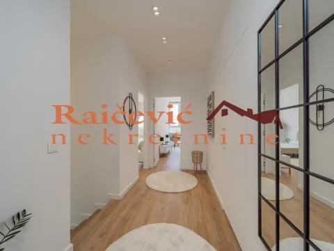 Prodaja, kuća, 360m², Sopot, Beograd - image 11