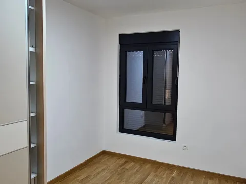 Rent, two bedroom apartment, 61m², Tološi, Podgorica - image 4
