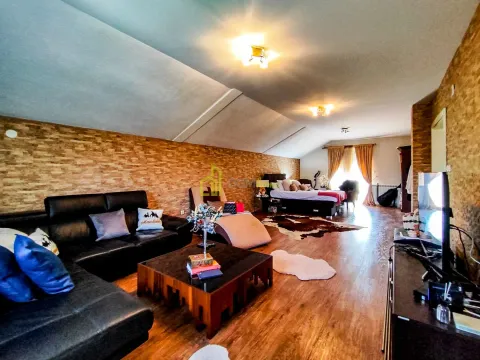 Izdavanje, kuća, 250m², Donja Gorica, Podgorica - image 14