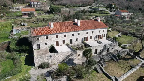 Sale, house, 370m², Sveti Stefan, Budva - image 16