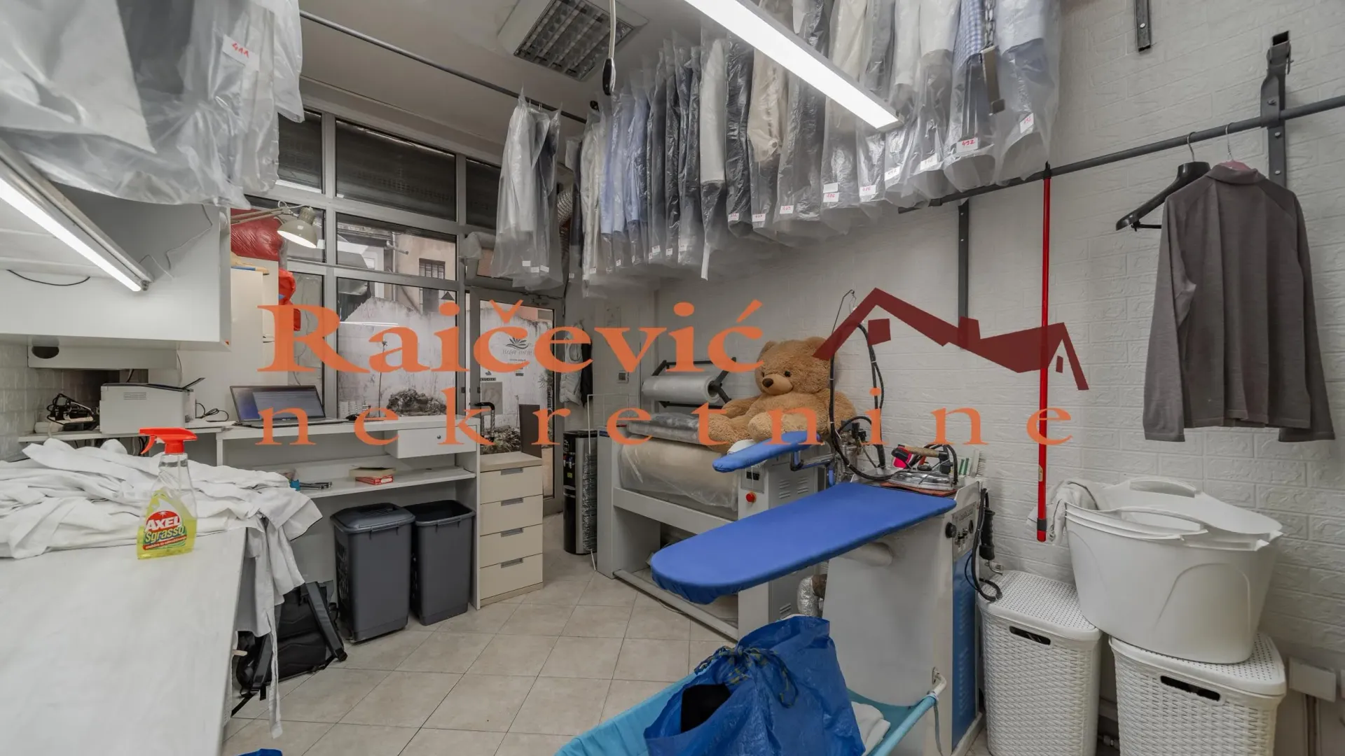 Sale, office space, 19m², Vračar, Šid