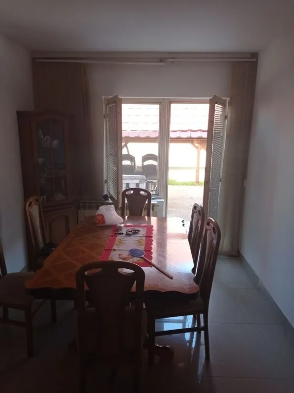 Sale, house, 277m², Batajnica, Beograd
