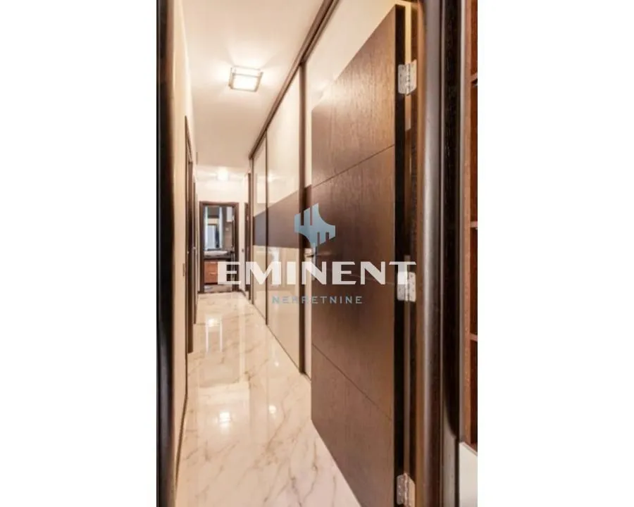 Rent, four bedroom apartment, 87m², Stari Grad, Beograd