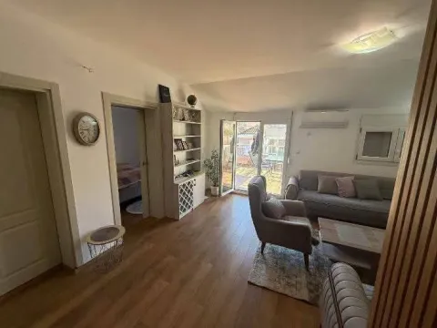 Sale, one bedroom apartment, 58m², Momišići, Podgorica - image 4