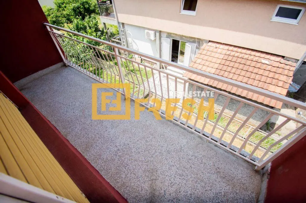 Rent, house, 214m², Tološi, Podgorica