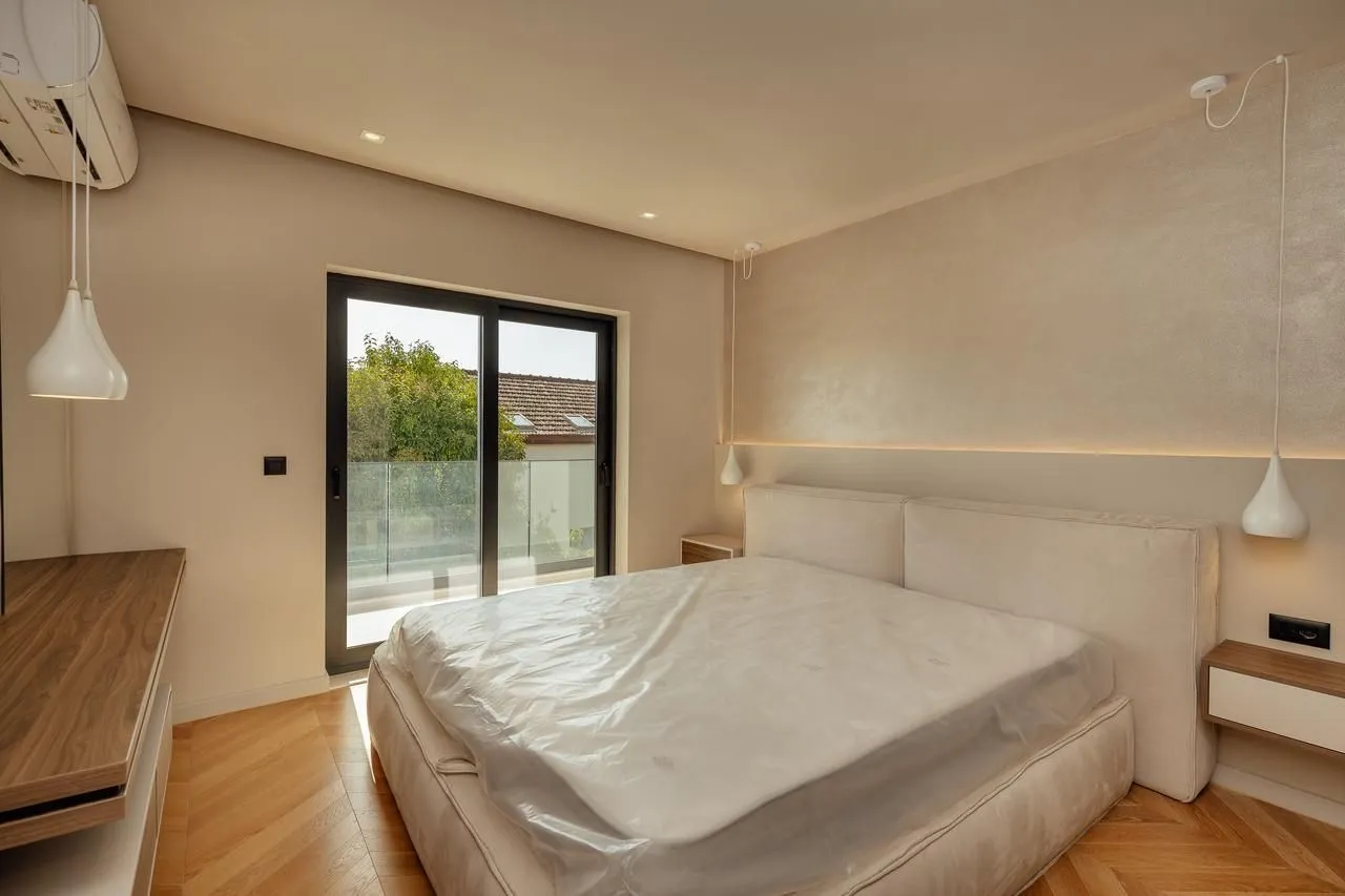 Prodaja, dvosoban stan, 180m², Herceg Novi, Crna Gora