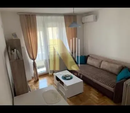 Izdavanje, garsonjera, 26m², Bulevar Evrope, Novi Sad Sve Podlokacije - image 7