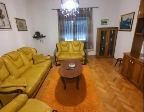 Izdavanje, kuća, 80m², Bar, Crna Gora