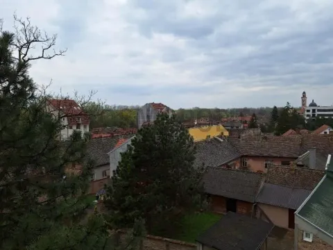 Prodaja, trosoban stan, 83m², Centar, Pančevo - image 13