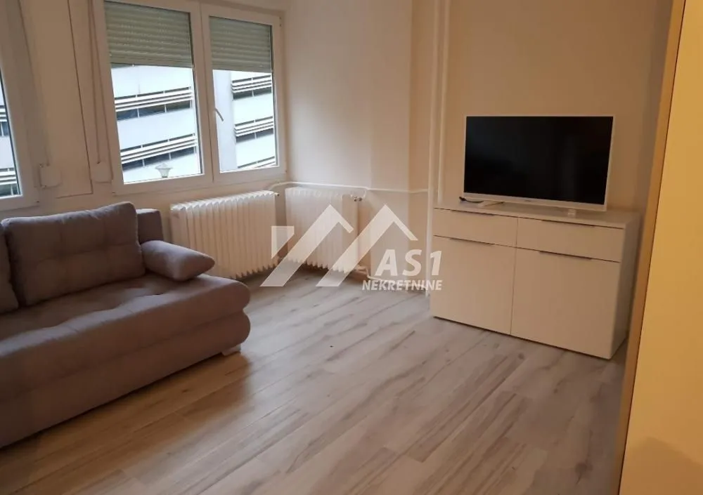 Izdavanje, stan, 25m², Liman 3, Novi Sad Sve Podlokacije