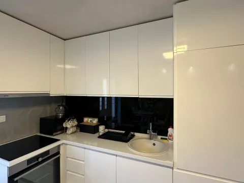 Izdavanje, jednosoban stan, 60m², Centar, Tivat - image 17