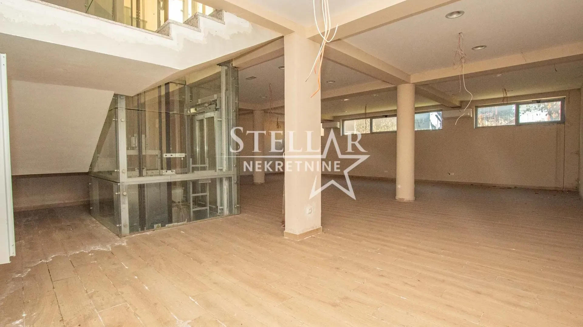 Rent, office space, 386m², Gornja Gorica, Podgorica