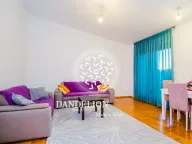 Izdavanje, dvosoban stan, 64m², Stari Aerodrom, Podgorica - image 1