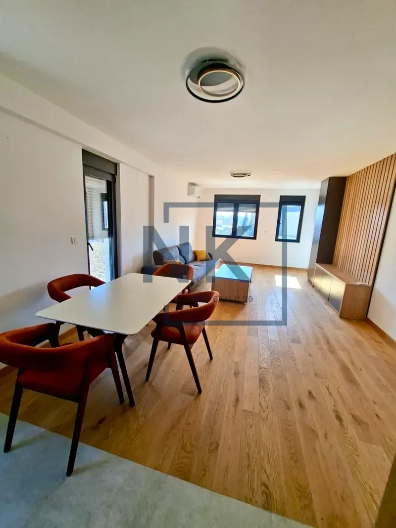 Prodaja, jednosoban stan, 56m², Tološi, Podgorica