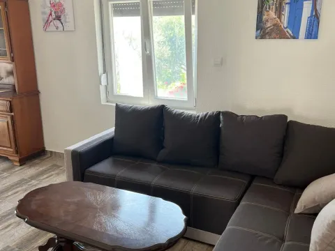 Rent, house, 130m², Dobra Voda, Budva - image 3