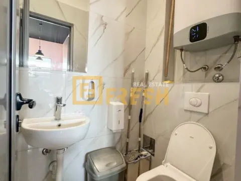 Izdavanje, poslovni prostor, 50m², Pobrežje, Podgorica - image 7