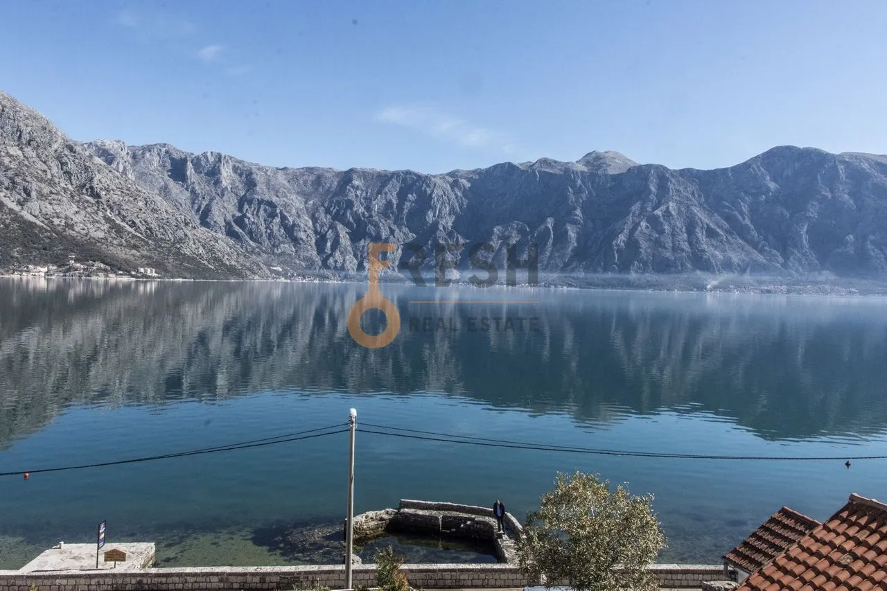Prodaja, kuća, 586m², Kotor, Crna Gora