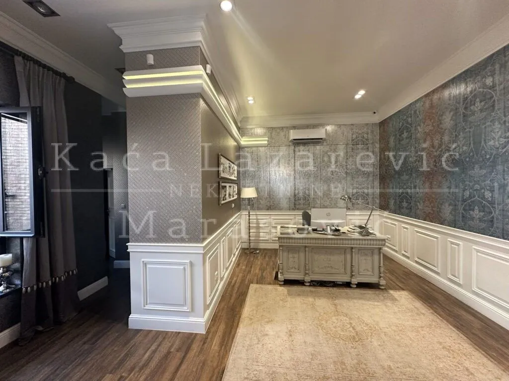 Izdavanje, stan, 250m², Skadarlija, Beograd