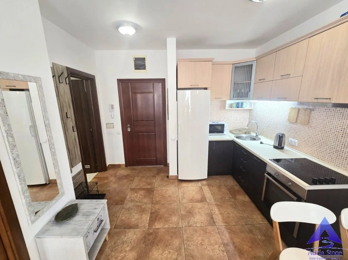Prodaja, jednosoban stan, 38m², Podkošljun, Budva