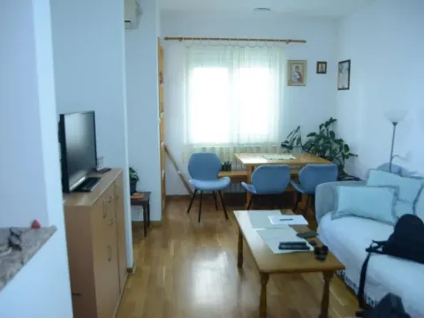 Prodaja, dvosoban stan, 49m², Brace Jerković, Voždovac Sve Podlokacije