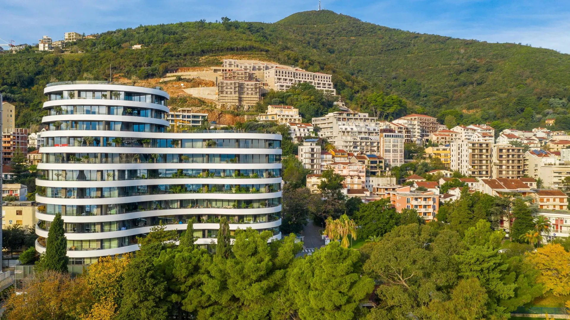 Izdavanje, jednosoban stan, 50m², Centar, Budva