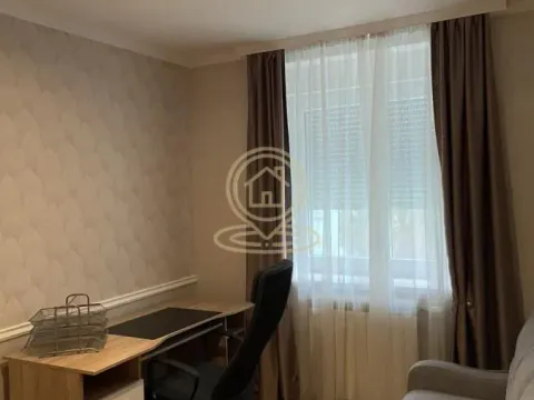 Izdavanje, četvorosoban stan, 130m², Grbavica, Novi Sad Sve Podlokacije - image 10