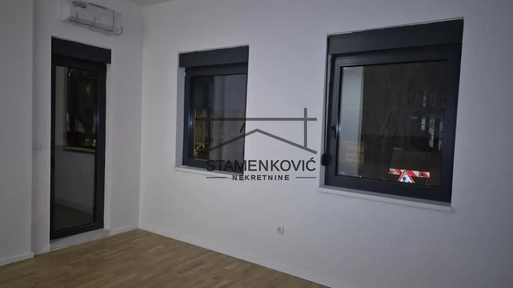 Prodaja, stan, 31m², Grbavica, Novi Sad Sve Podlokacije