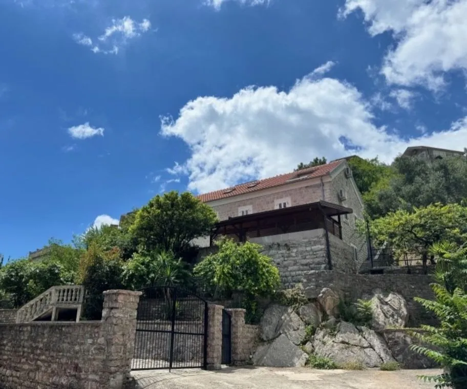 Prodaja, kuća, 163m², Kamenari, Herceg Novi