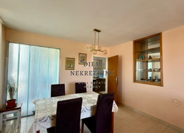 Rent, two bedroom apartment, 85m², Centar, Bar