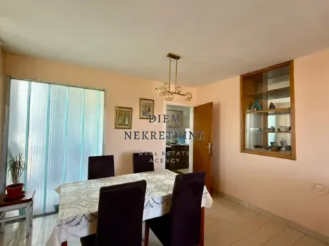 Rent, two bedroom apartment, 85m², Centar, Bar - image 13