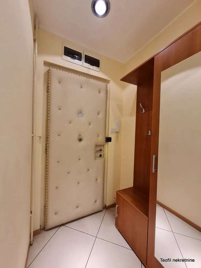 Izdavanje, jednosoban stan, 25m², Vračar, Šid