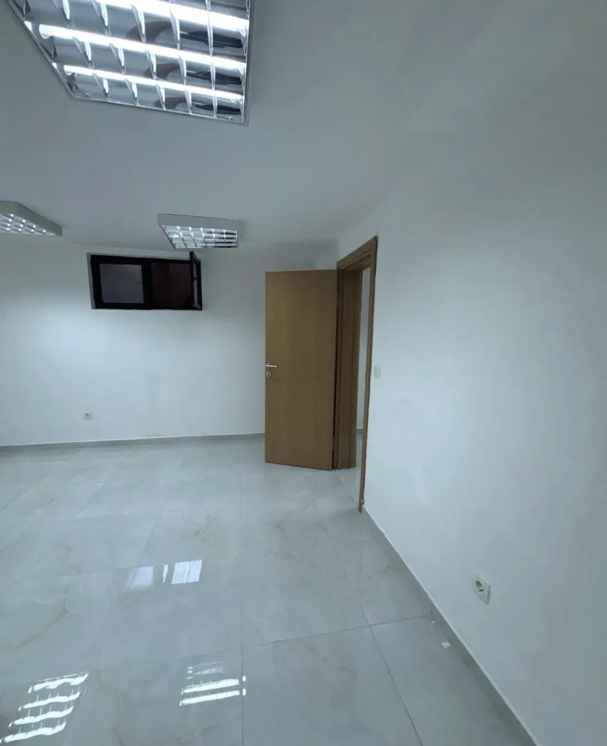 Rent, office space, 64m², Lepa Kata, Podgorica