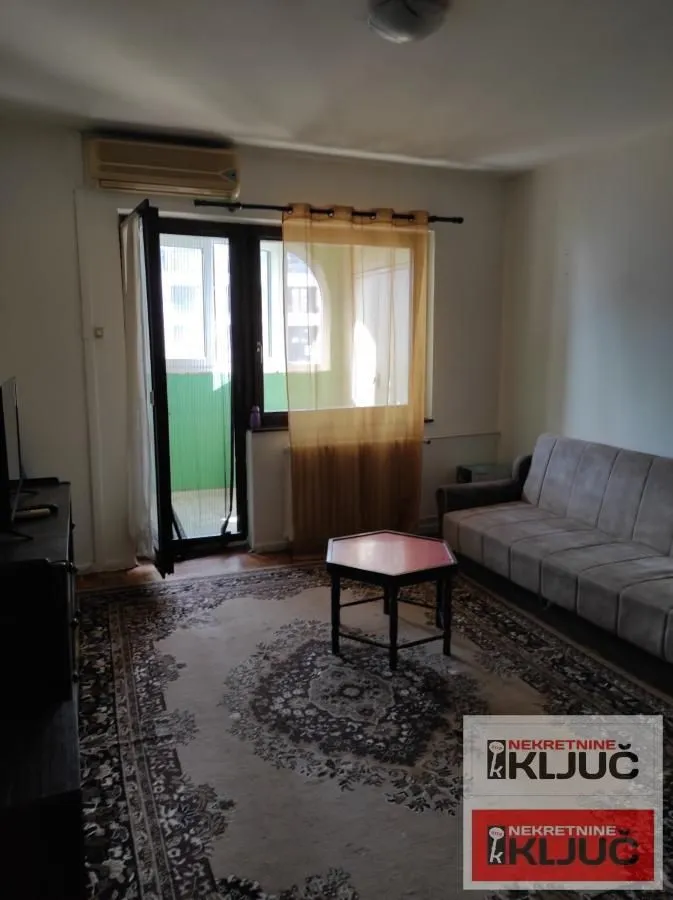 Izdavanje, dvosoban stan, 41m², Sajmište, Novi Sad
