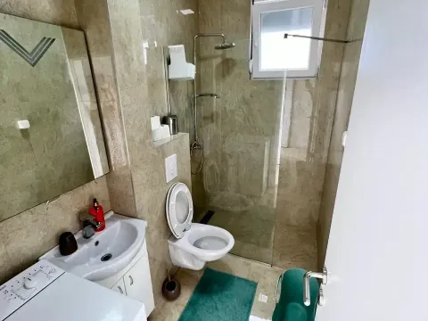 Izdavanje, stan, 35m², Tivat, Crna Gora - image 3