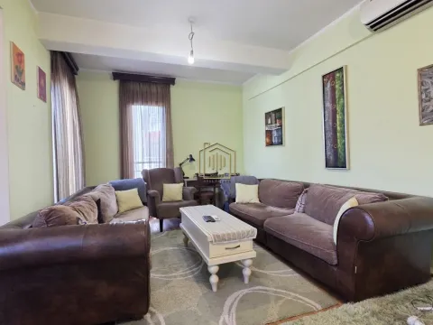 Prodaja, dvosoban stan, 81m², Podgorica, Crna Gora - image 1