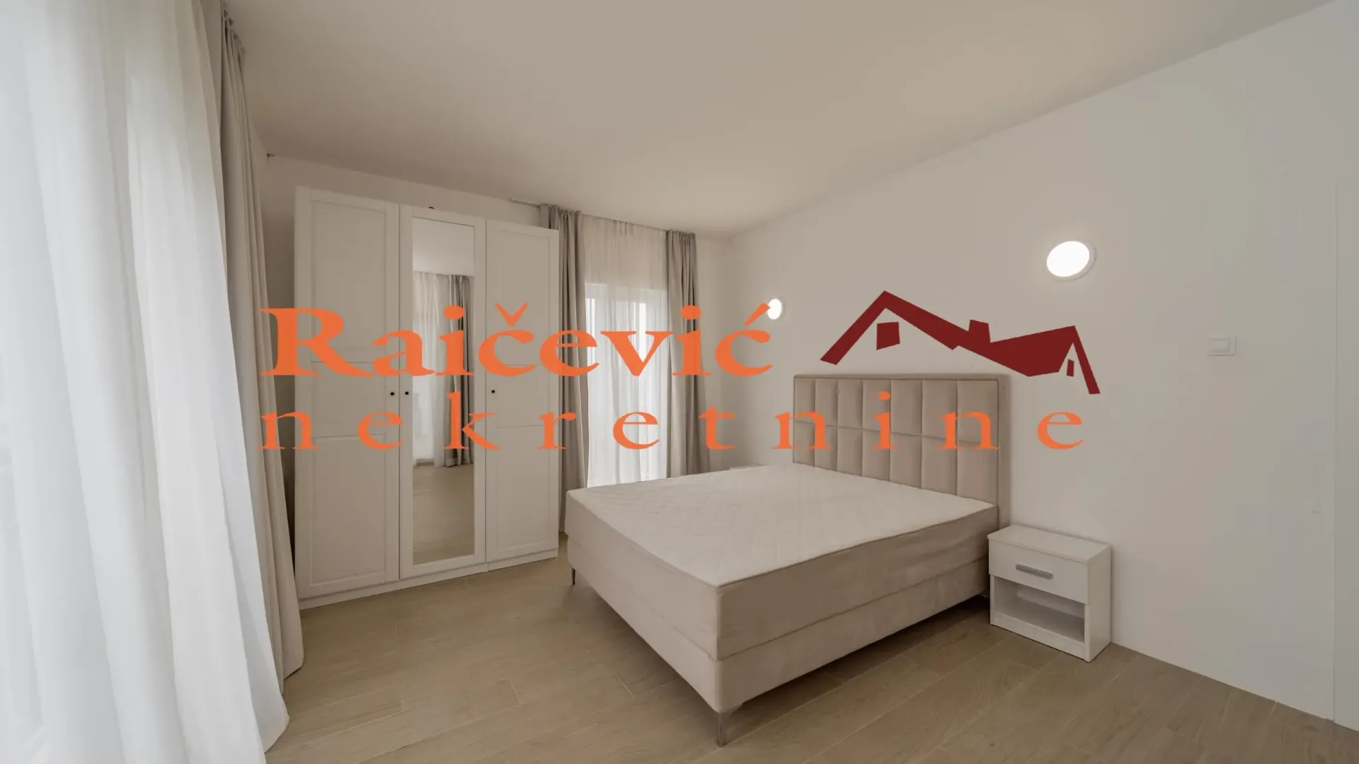 Prodaja, četvorosoban stan, 145m², Savski Venac, Beograd