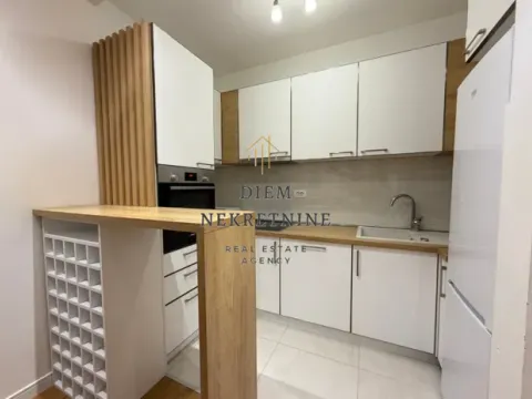 Rent, two bedroom apartment, 70m², Central Point, Podgorica - image 2