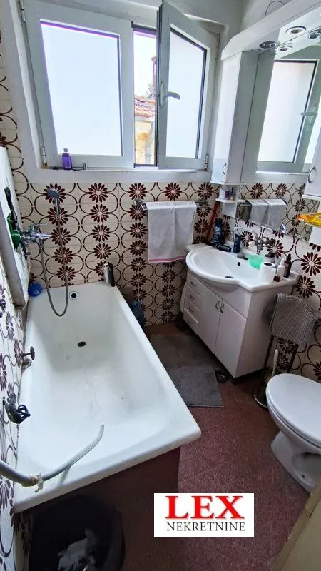 Sale, apartment, 140m², Julino Brdo, Beograd