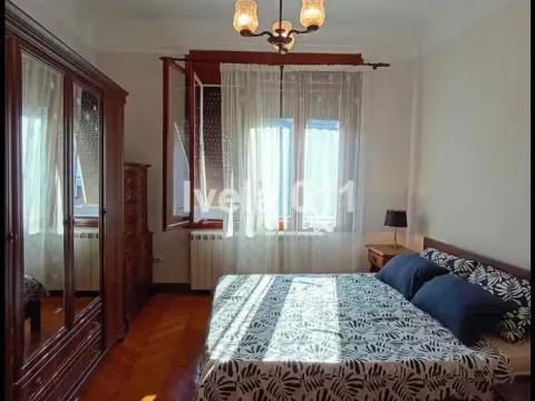 Rent, two bedroom apartment, 45m², Vračar Sve Podlokacije, Beograd - image 2