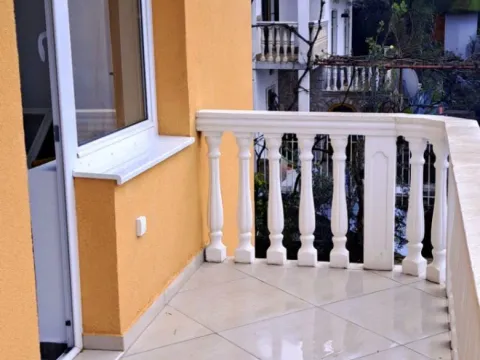 Sale, one bedroom apartment, 42m², Kavač, Kotor - image 2