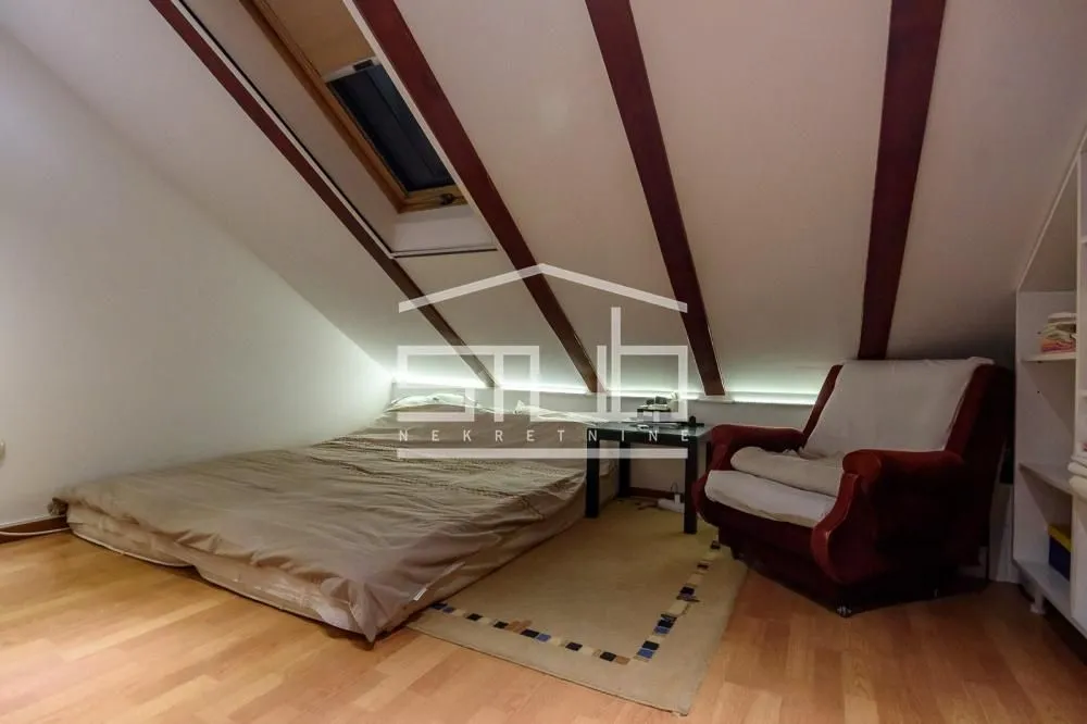 Sale, four bedroom apartment, 105m², Stari Grad, Beograd