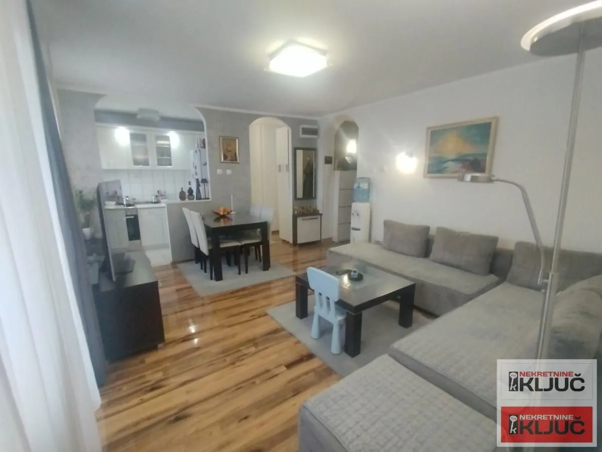 Prodaja, dvosoban stan, 54m², Novo naselje, Novi Sad